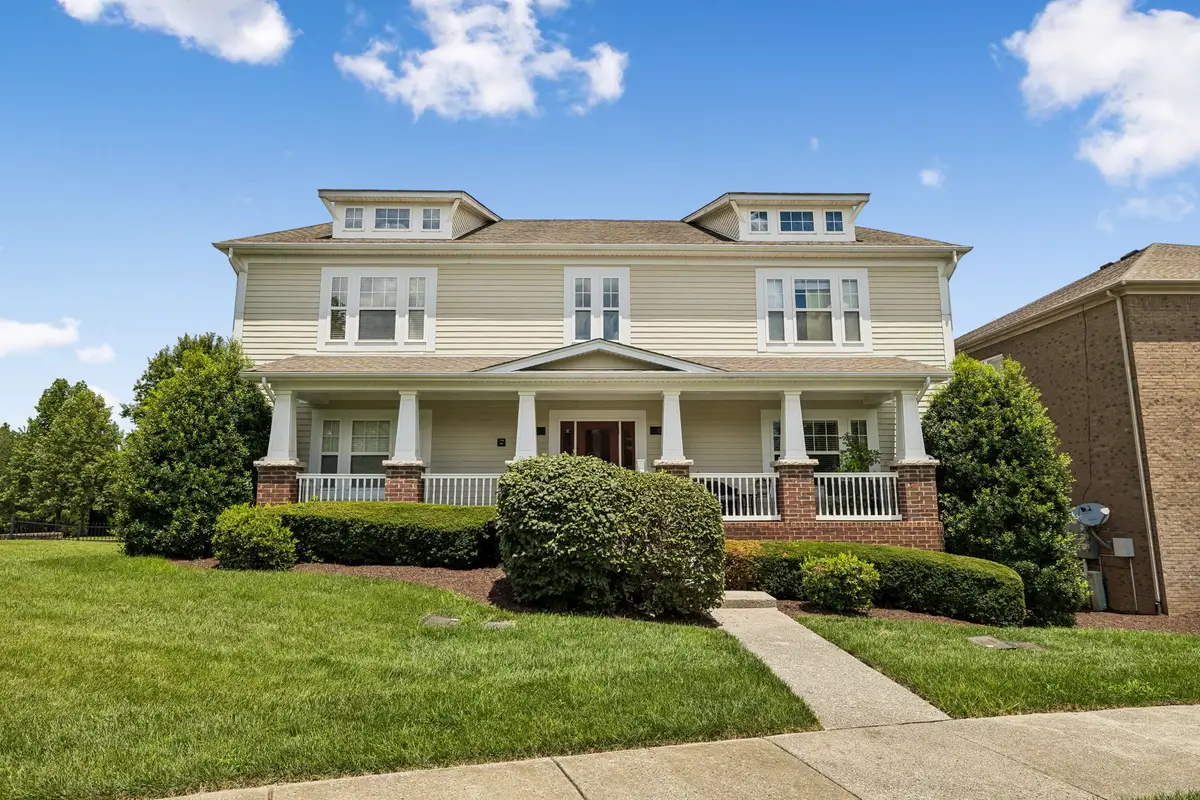 1102 Park Run Dr, Franklin, TN 37067 - #1