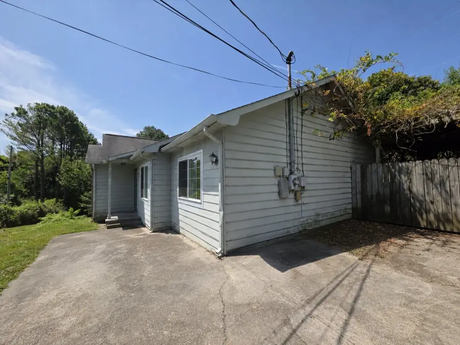2001 Hyde Park Ln, Knoxville, TN 37921 - #2