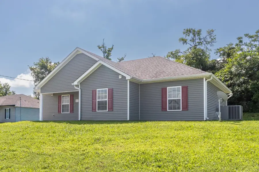 821 Verona Ave, Lewisburg, TN 37091 - #3
