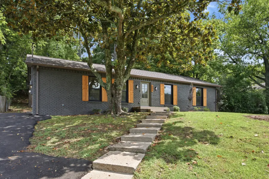 606 Huntington Pkwy, Nashville, TN 37211 - #2