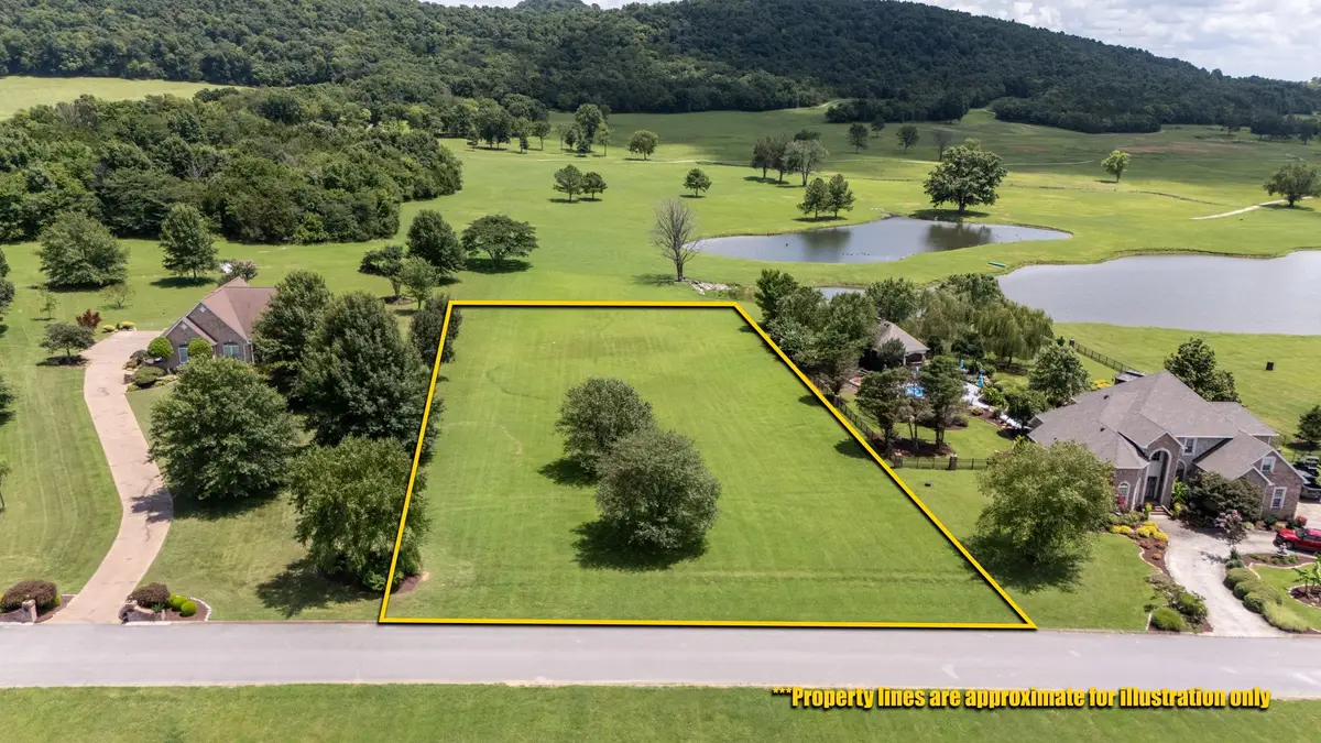 107 Forrest Ct, Shelbyville, TN 37160 - #1