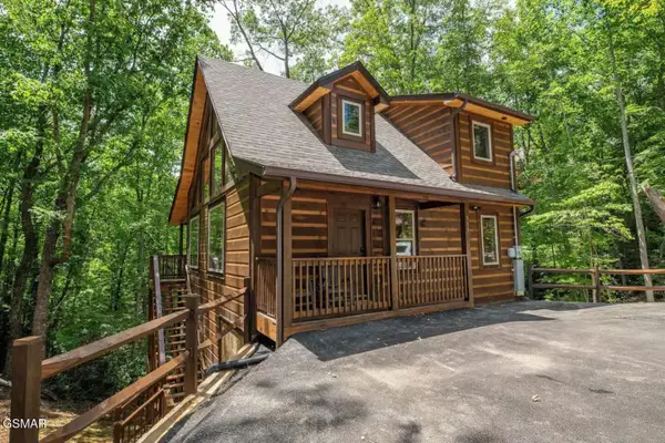 515 Deer Path Lane, Gatlinburg, TN 37738