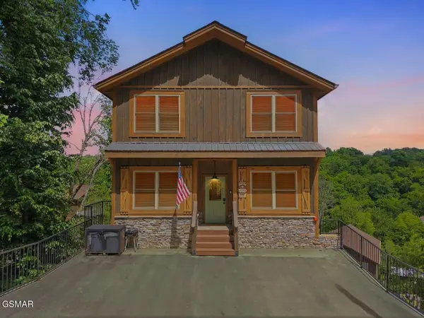 3032 Ridgetop Resort Way, Pigeon Forge, TN 37863