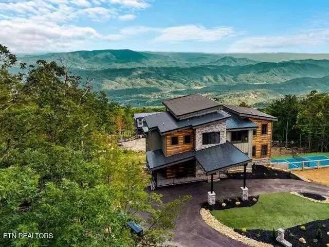 3026 Tower Rd, Sevierville, TN 37876 - #1