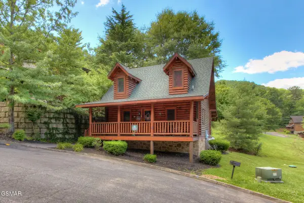 3140 Smoky Ridge Way, Sevierville, TN 37862