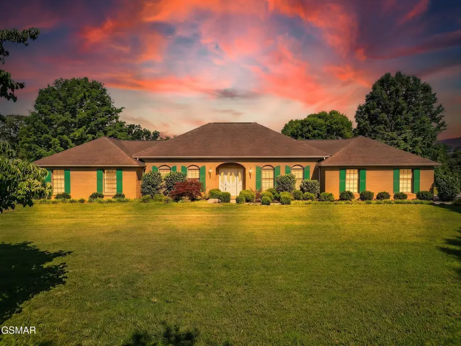 377 Thomas Loop Road, Sevierville, TN 37876 - #2