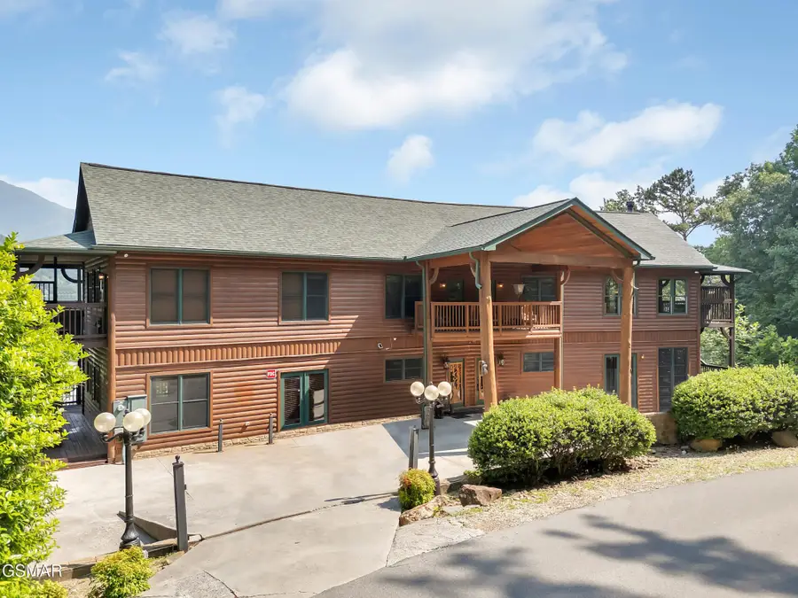 365 Smoky View Road, Gatlinburg, TN 37738 - #2