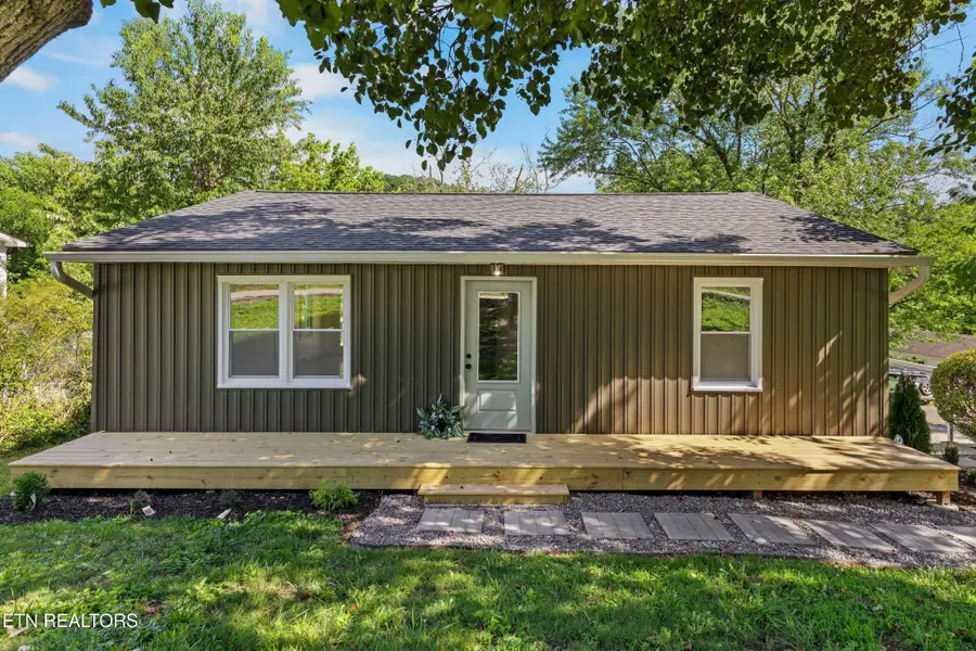 3100 Greenway Drive, Knoxville, TN 37918 - #2