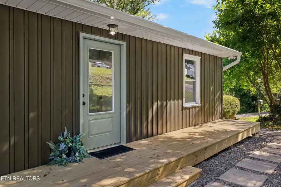 3100 Greenway Drive, Knoxville, TN 37918 - #3