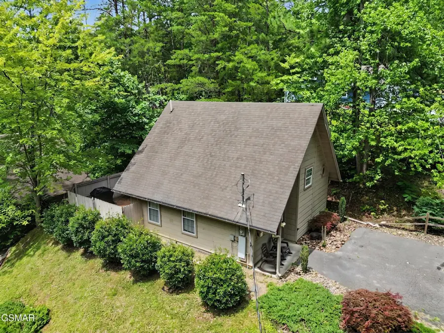 626 Morning Mist Way, Gatlinburg, TN 37738 - #2