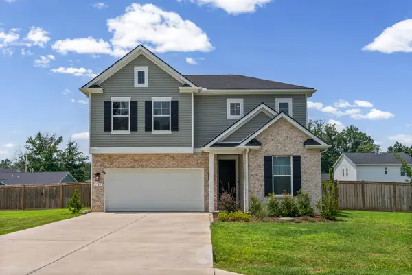 707 Chestnut Bend, Dickson, TN 37055
