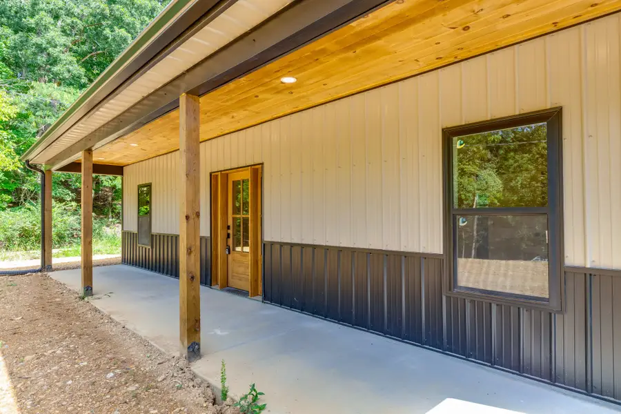 225 Piney Creek Rd, Hohenwald, TN 38462 - #3