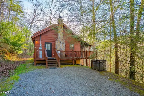 4164 Lumber Jack Way, Sevierville, TN 37876