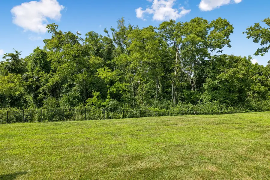 1420 Carderock Springs Dr, Gallatin, TN 37066 - #2