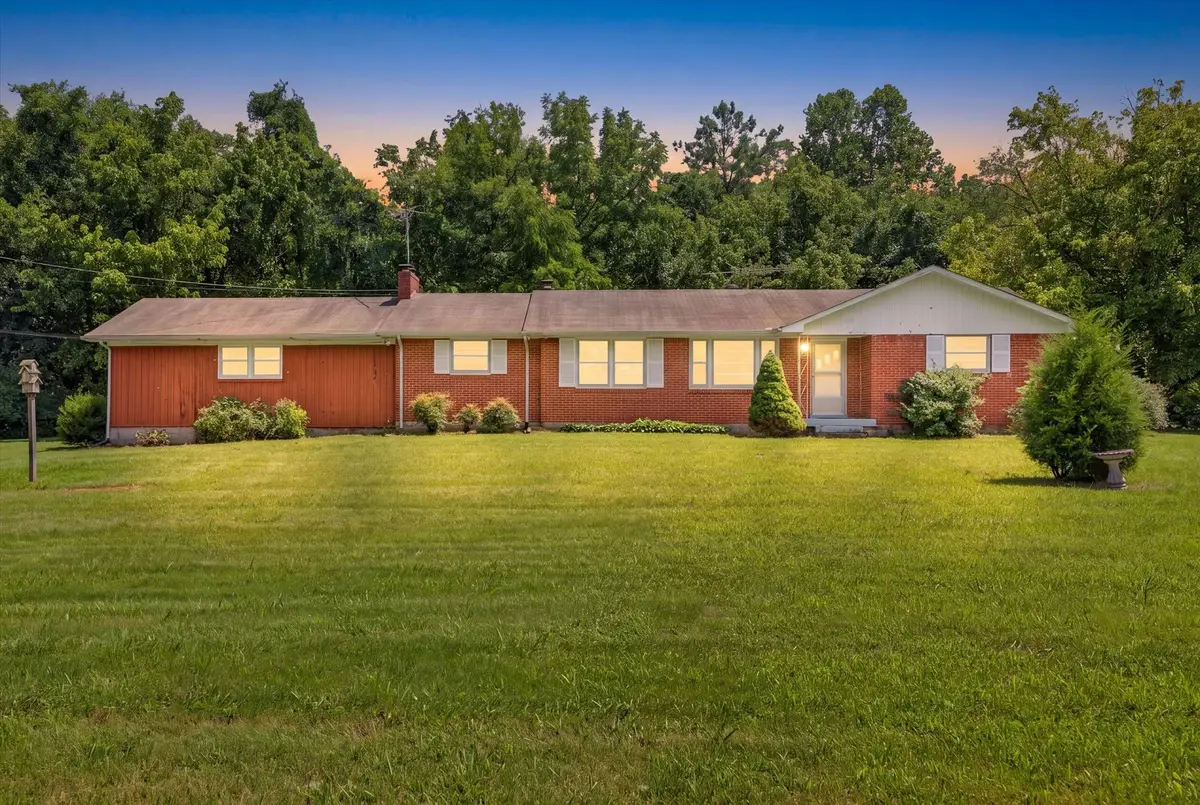 910 Highway 13, Cunningham, TN 37052 - #1