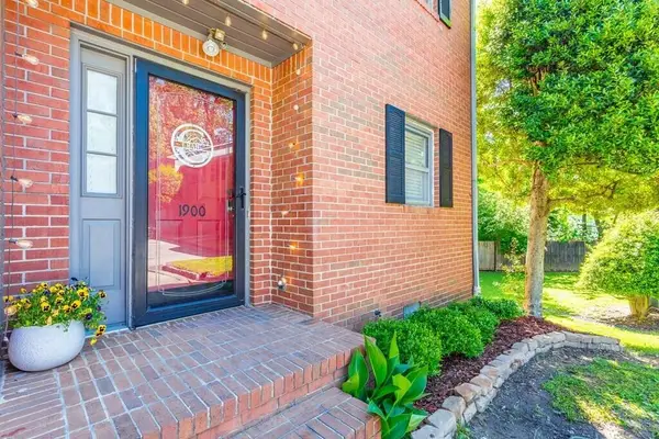 1900 Meadowbrook Circle Nw, Dalton, GA 30720