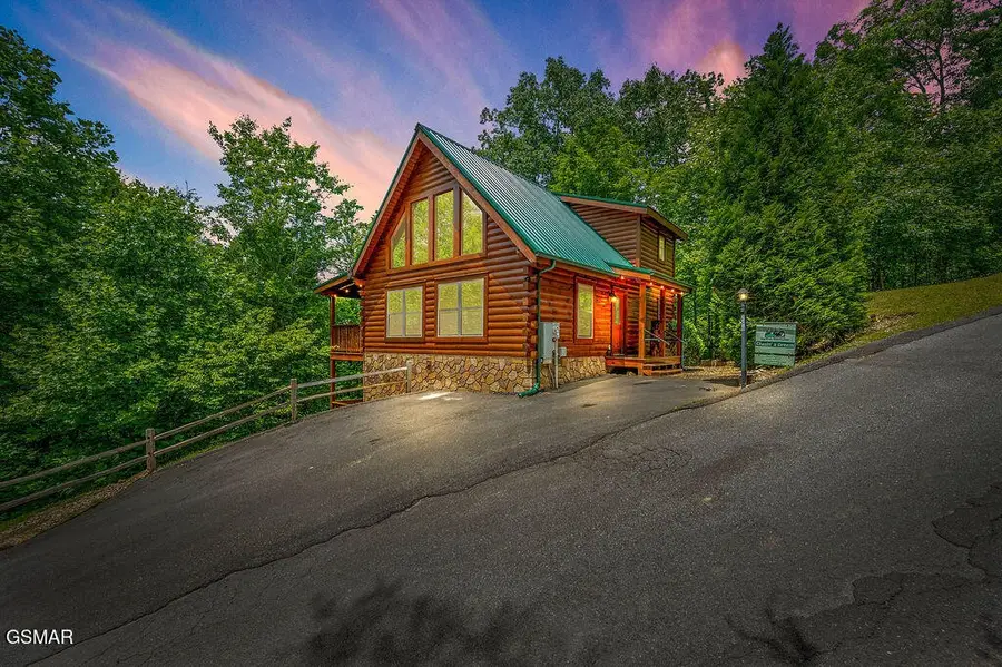 766 High Mountain Way, Gatlinburg, TN 37738 - #2