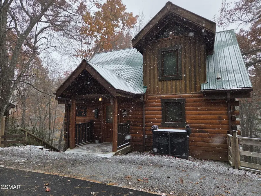 2245 Beach Front Drive, Sevierville, TN 37876 - #3