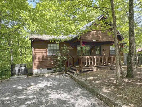 653 Oaks View Court #Adalynns Retreat, Pigeon Forge, TN 37863
