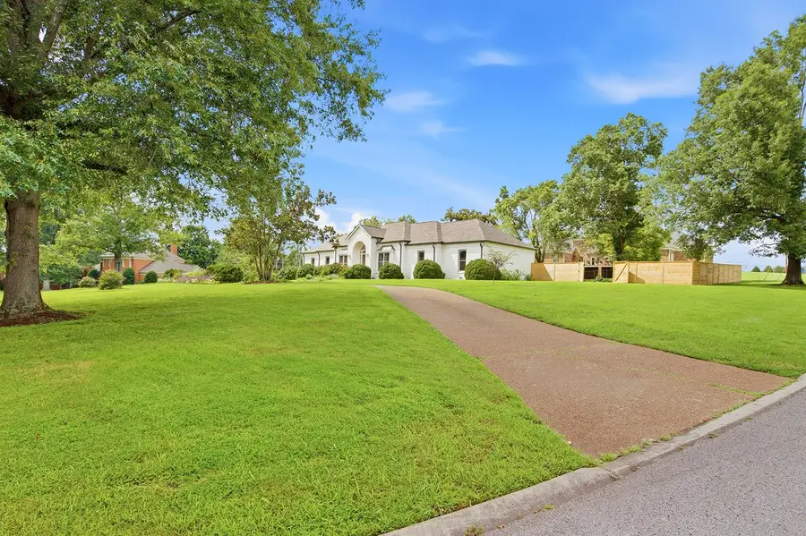 6436 Worchester Dr, Nashville, TN 37221 - #3