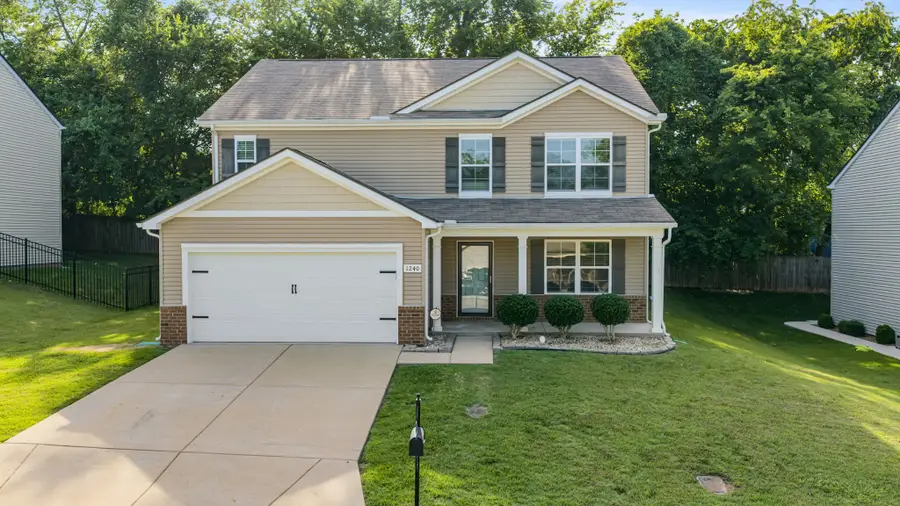1240 Oxford Village Cv, Columbia, TN 38401 - #3