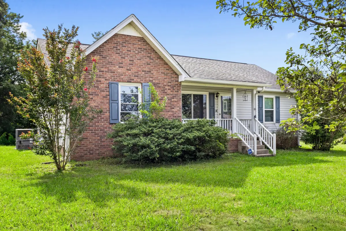 514 W Market St, Portland, TN 37148 - #1