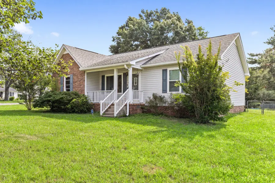 514 W Market St, Portland, TN 37148 - #3