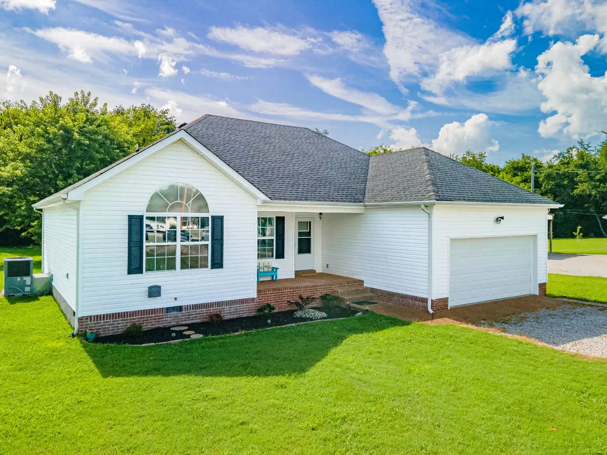 2673 Forest Run Dr, Lewisburg, TN 37091 - #1