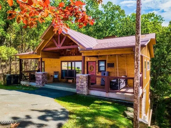 2529 Mountain Holly Way, Sevierville, TN 37862