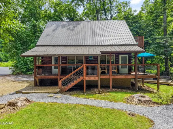 5236 Mathis Branch Road, Cosby, TN 37722