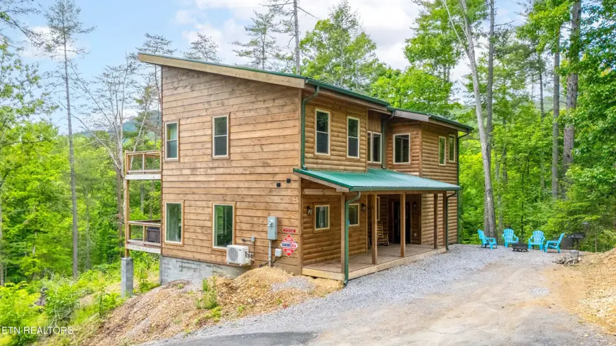 2932 Ginas Way, Sevierville, TN 37862 - #2