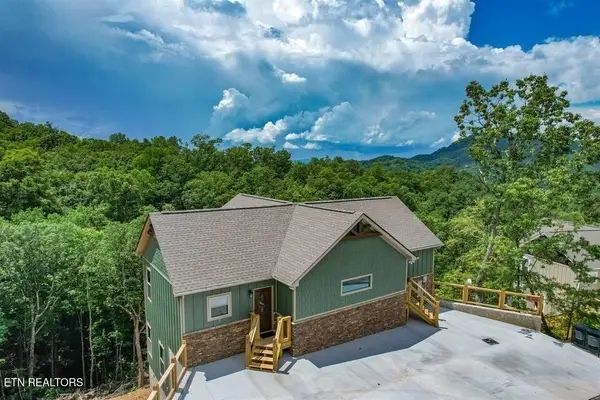 3321 Grouse Ridge Lane, Sevierville, TN 37862
