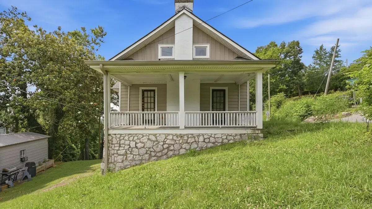 2 S Crest Road, Chattanooga, TN 37404 - #1