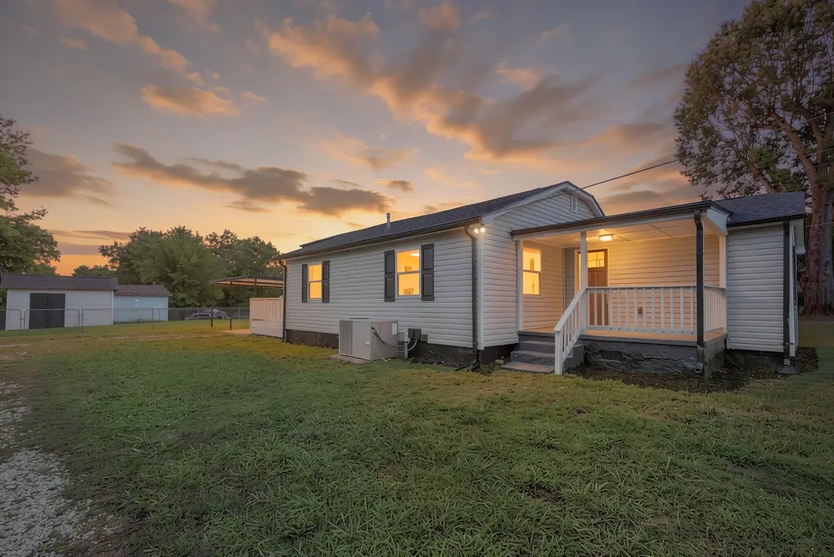 31 Circle Drive, Rossville, GA 30741 - #1