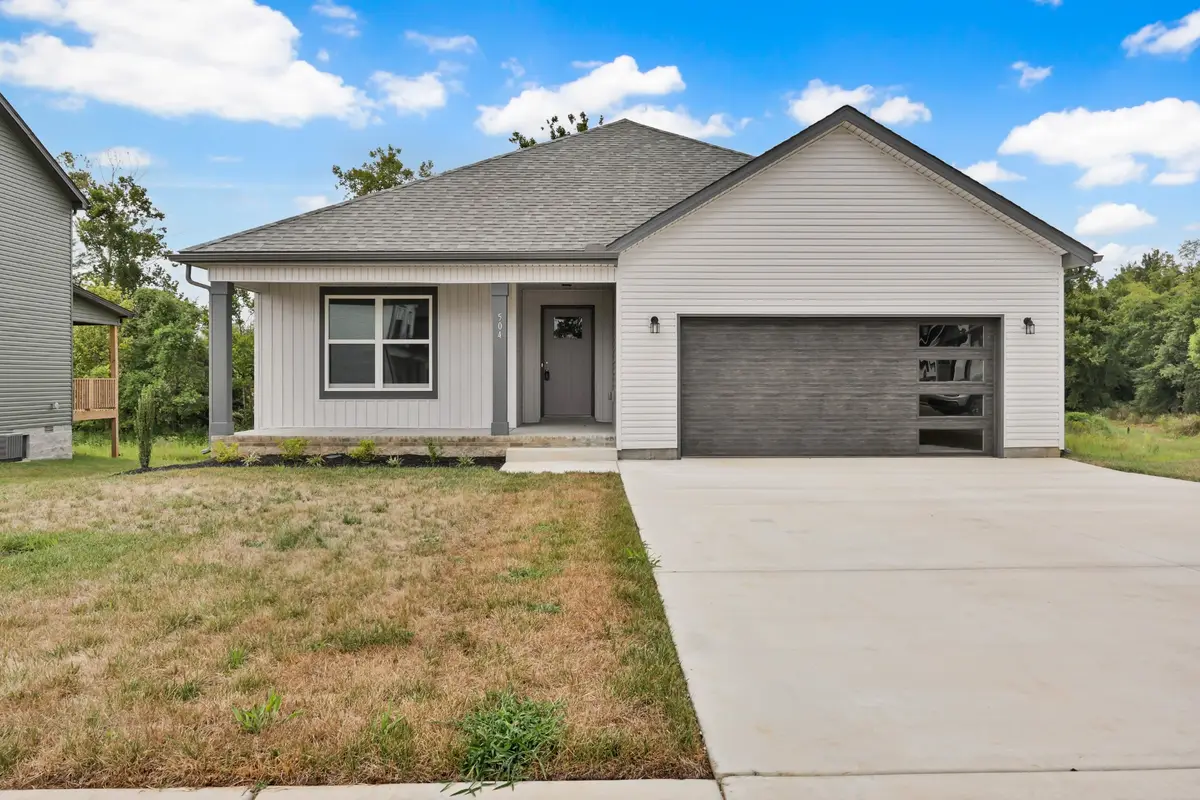 2736 Brewster Dr, Clarksville, TN 37042 - #1
