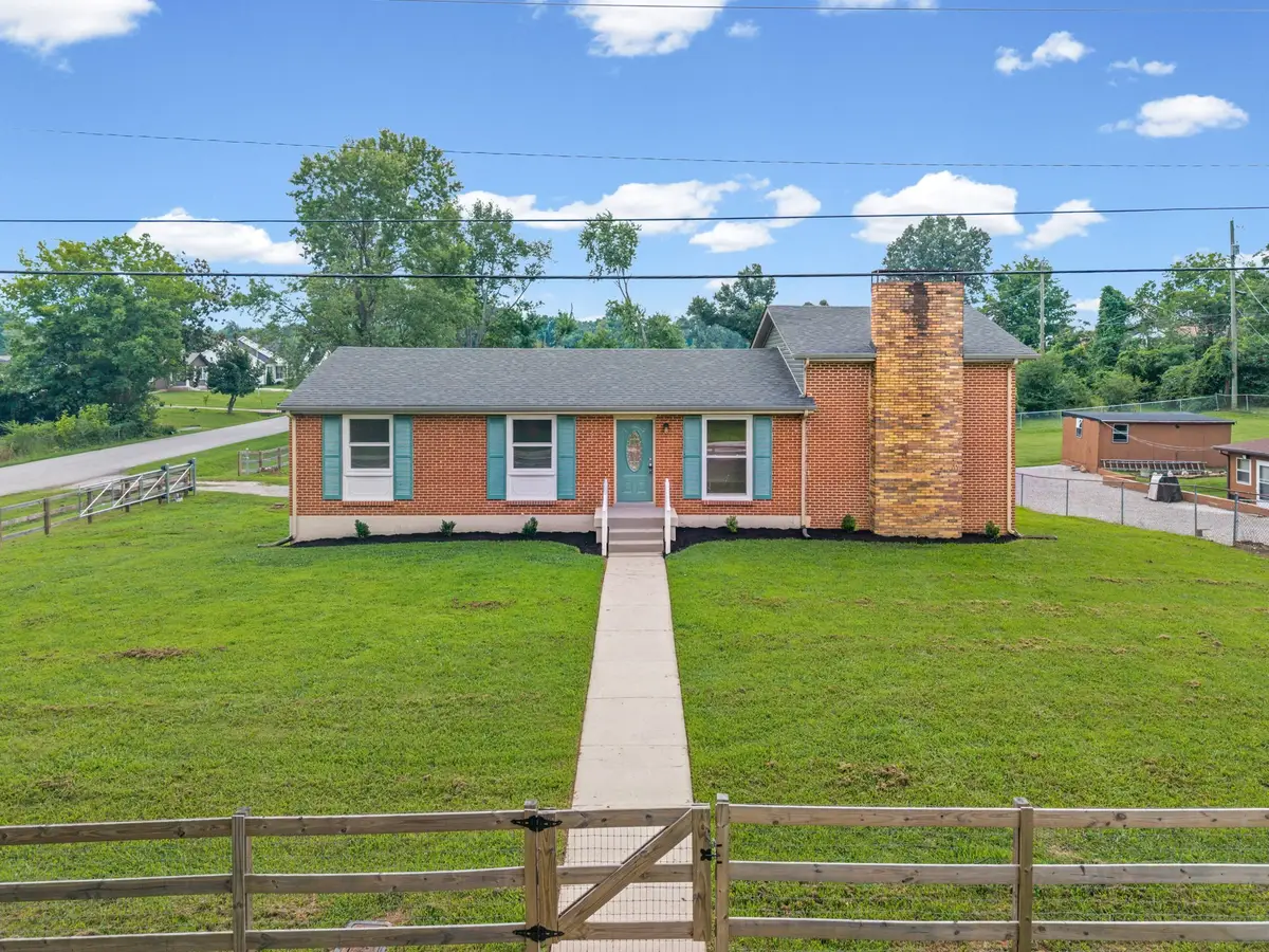 500 Britton Springs Rd, Clarksville, TN 37042 - #1