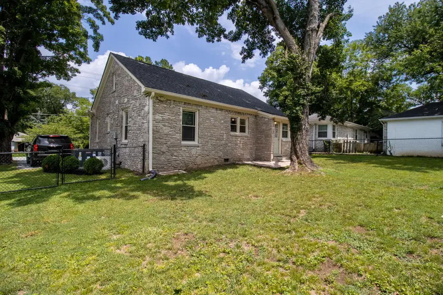 269 E Eastland St, Gallatin, TN 37066 - #2