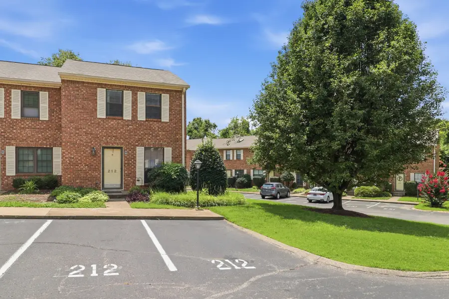 212 Thistle Ln, Hermitage, TN 37076 - #2