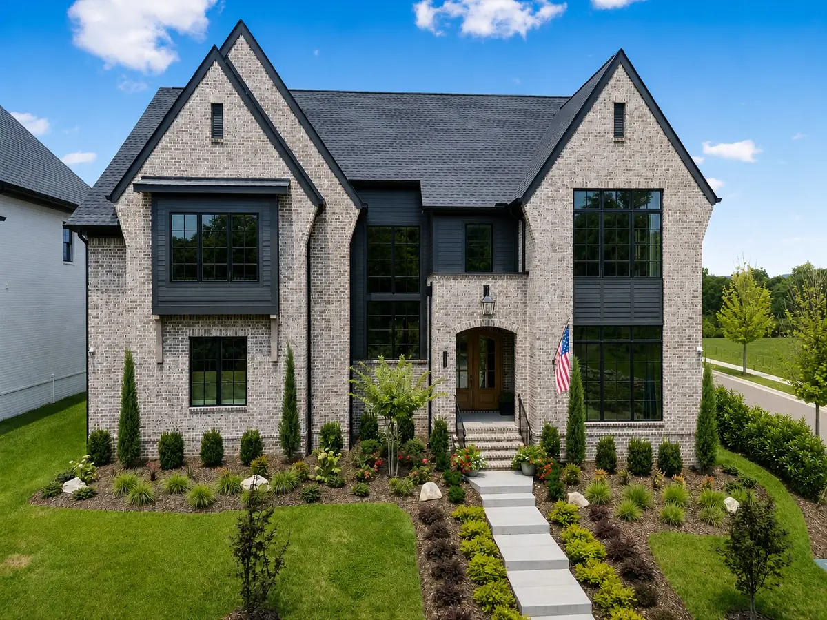 2950 Del Rio Pike, Franklin, TN 37069 - #1