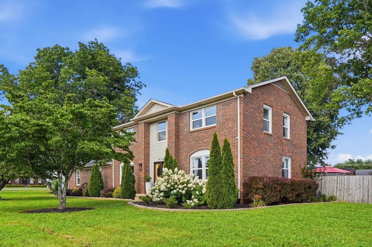 6016 Clifton Dr, Columbia, TN 38401 - #1