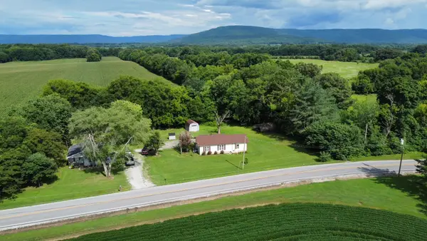 990 Rutledge Ford Rd, Decherd, TN 37324