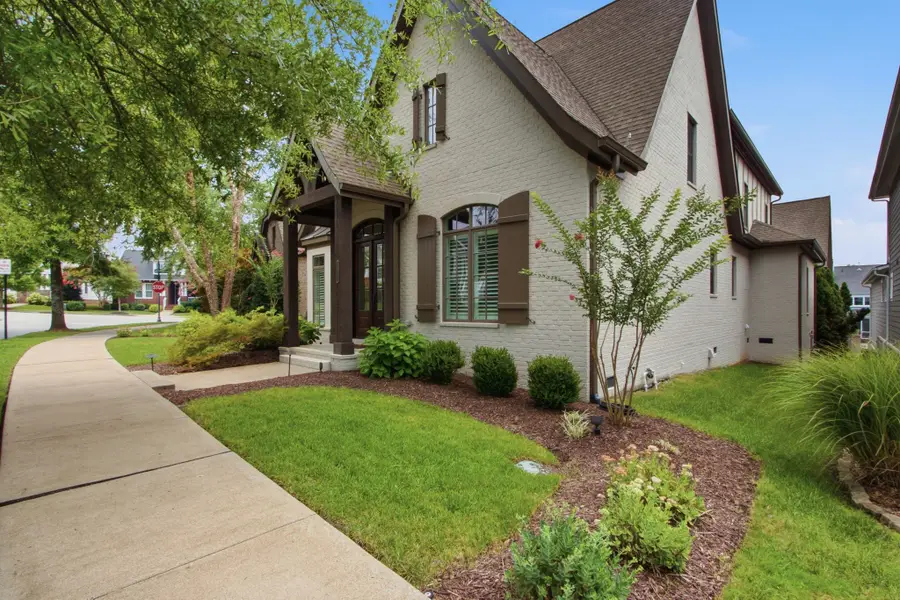 3805 Somers Ln, Thompsons Station, TN 37179 - #3