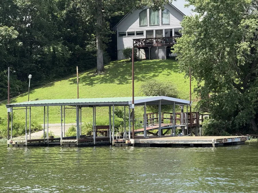421 Bluff Point Ln, Waverly, TN 37185 - #2