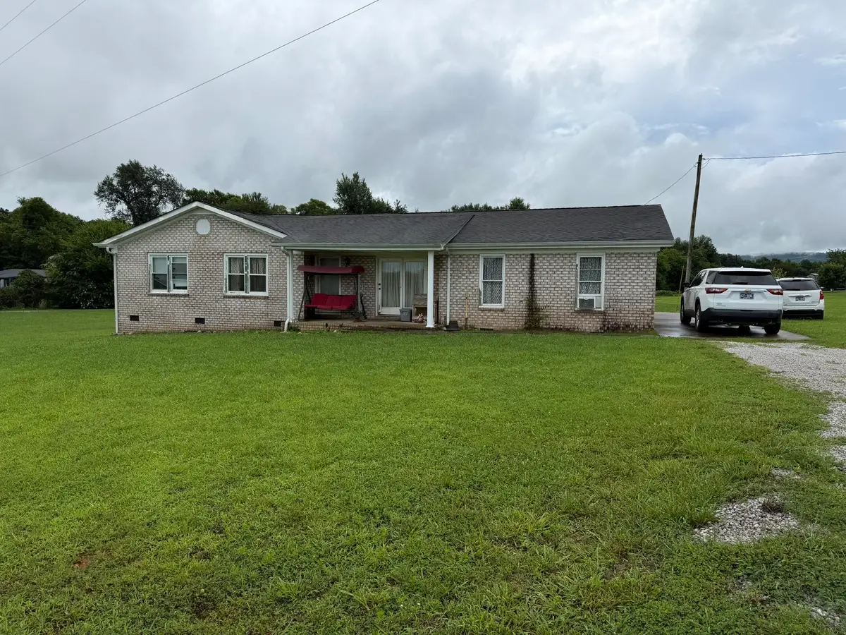 1361 Joyce Ln, Winchester, TN 37398 - #1