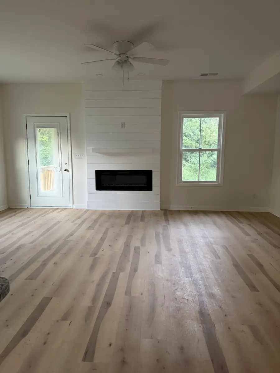 811 Gracey Ave, Clarksville, TN 37040 - #2
