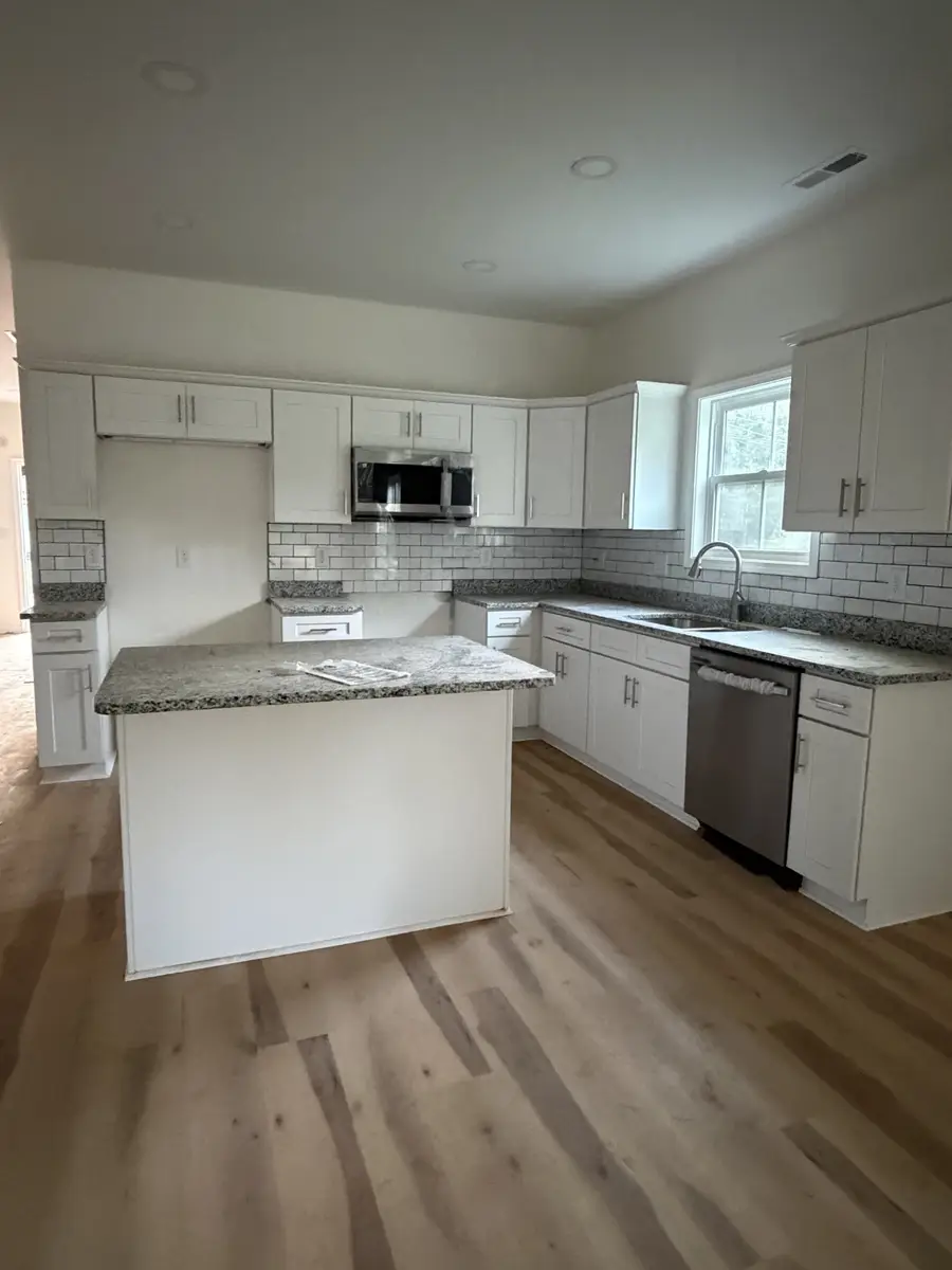 811 Gracey Ave, Clarksville, TN 37040 - #3