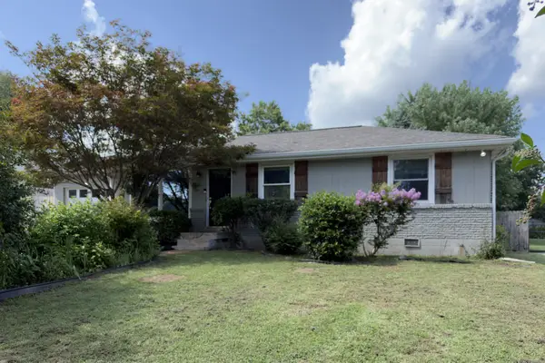 2896 Lyncrest Dr, Nashville, TN 37214
