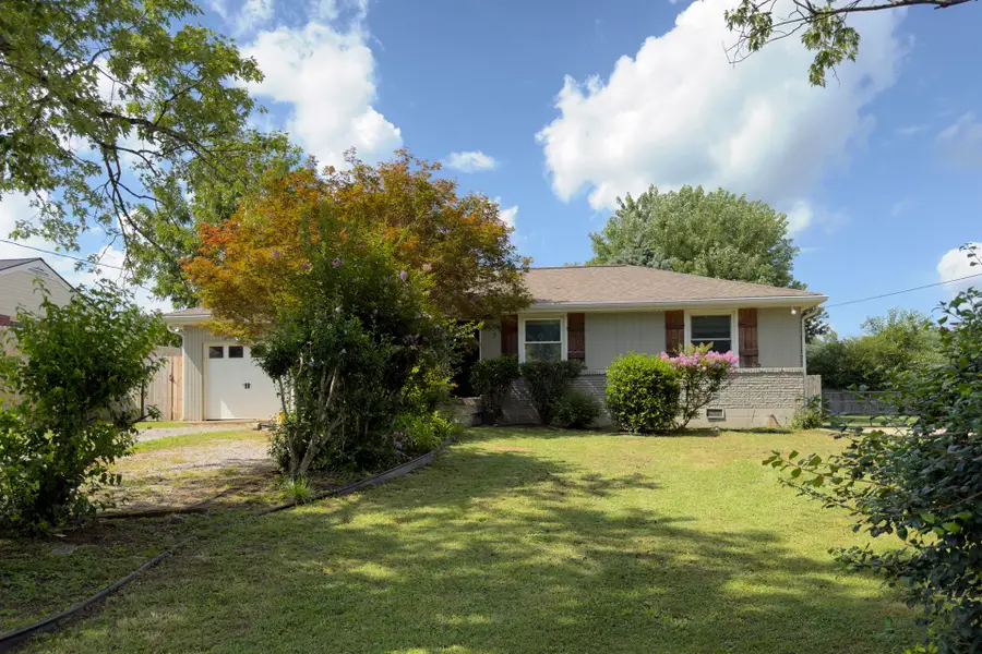 2896 Lyncrest Dr, Nashville, TN 37214 - #2
