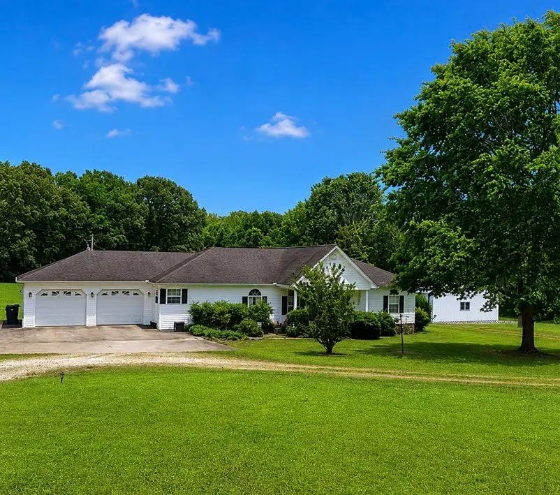 4690 County Home Rd, Paris, TN 38242 - #1
