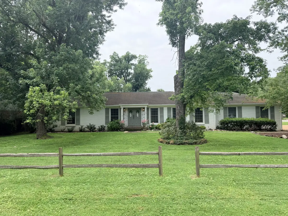 123 Lancaster Dr, Franklin, TN 37064 - #1